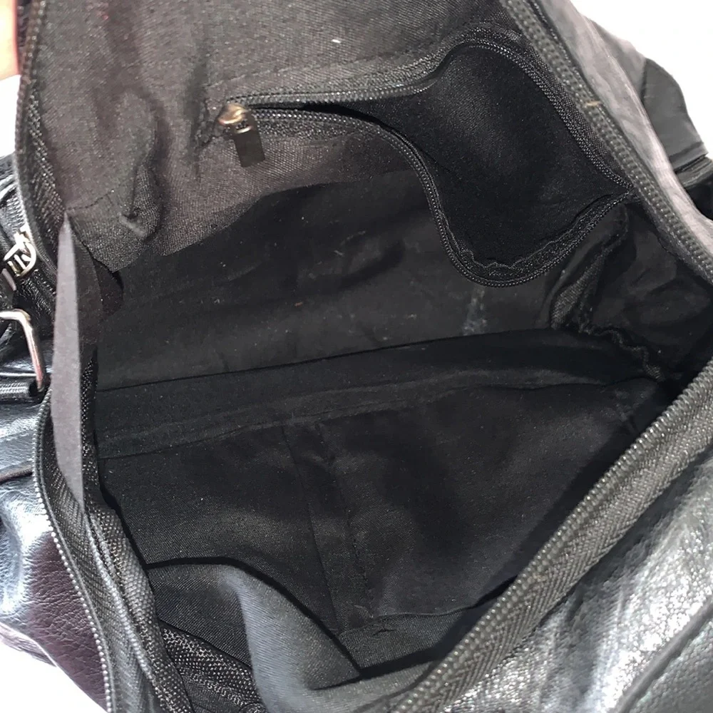 Backpack - Picture 5 of 5